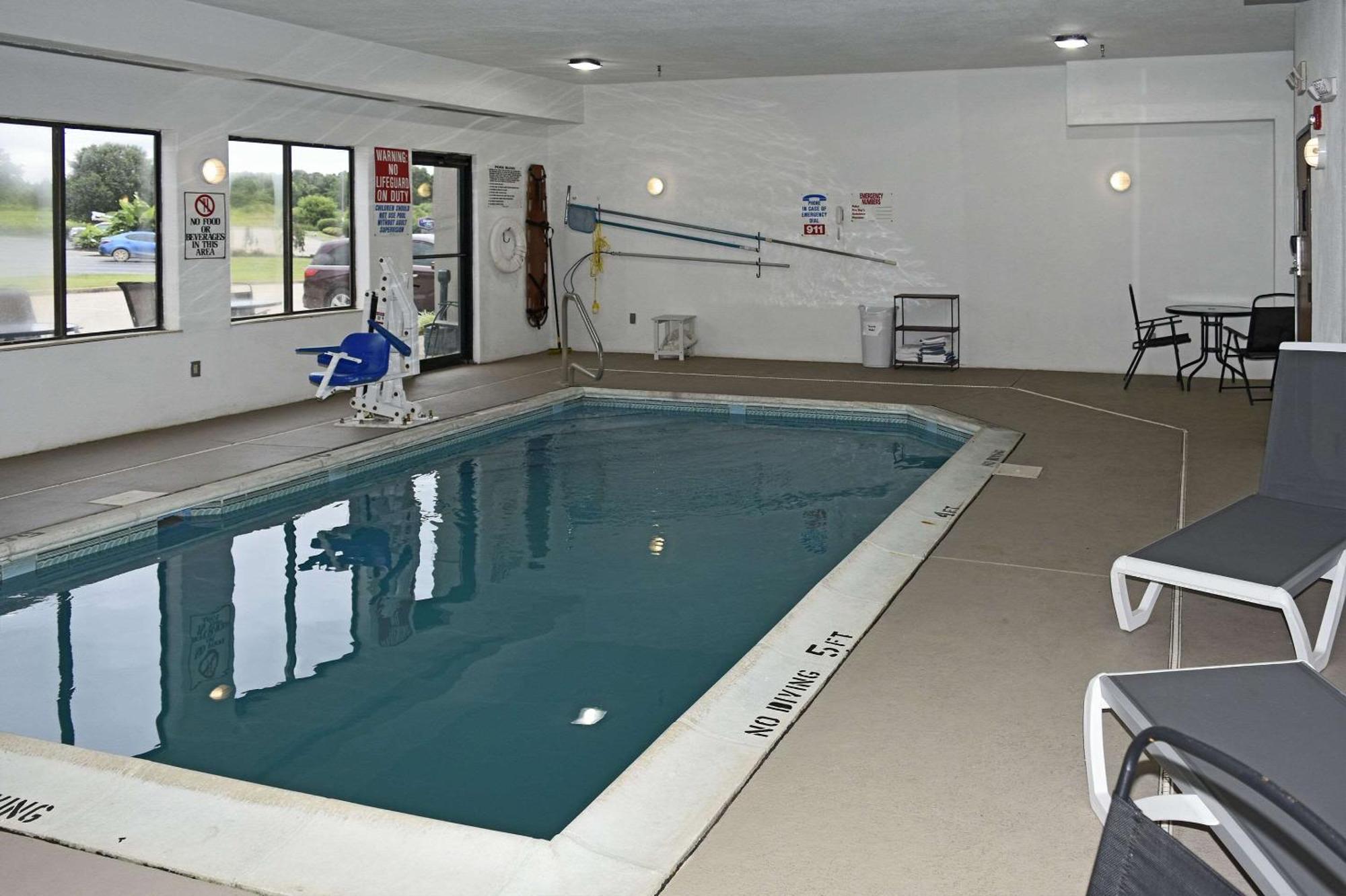 Quality Inn & Suites Brooks Louisville South Eksteriør bilde