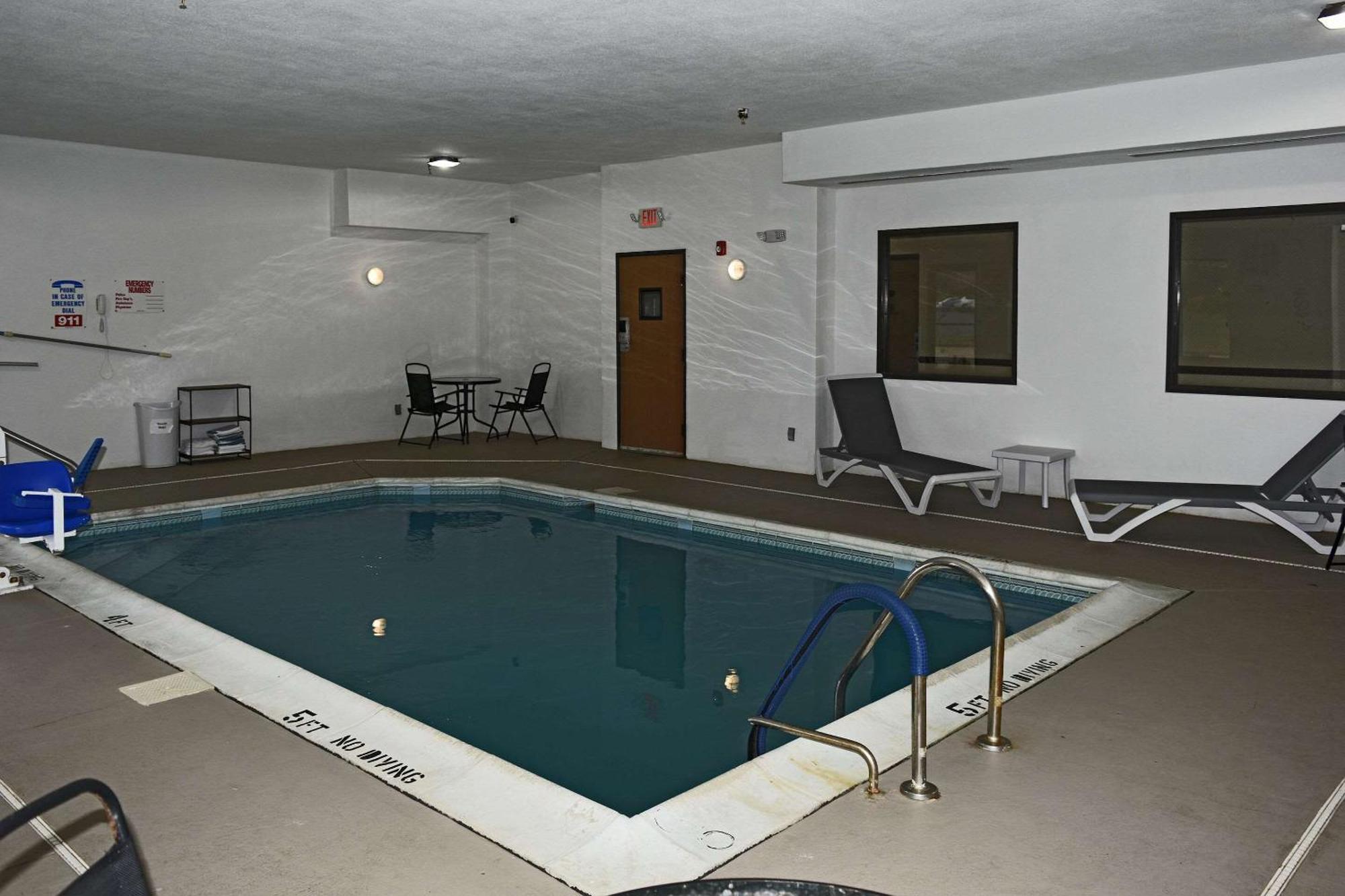 Quality Inn & Suites Brooks Louisville South Eksteriør bilde